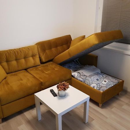 1+1 Znojmo Apartment ภายนอก รูปภาพ