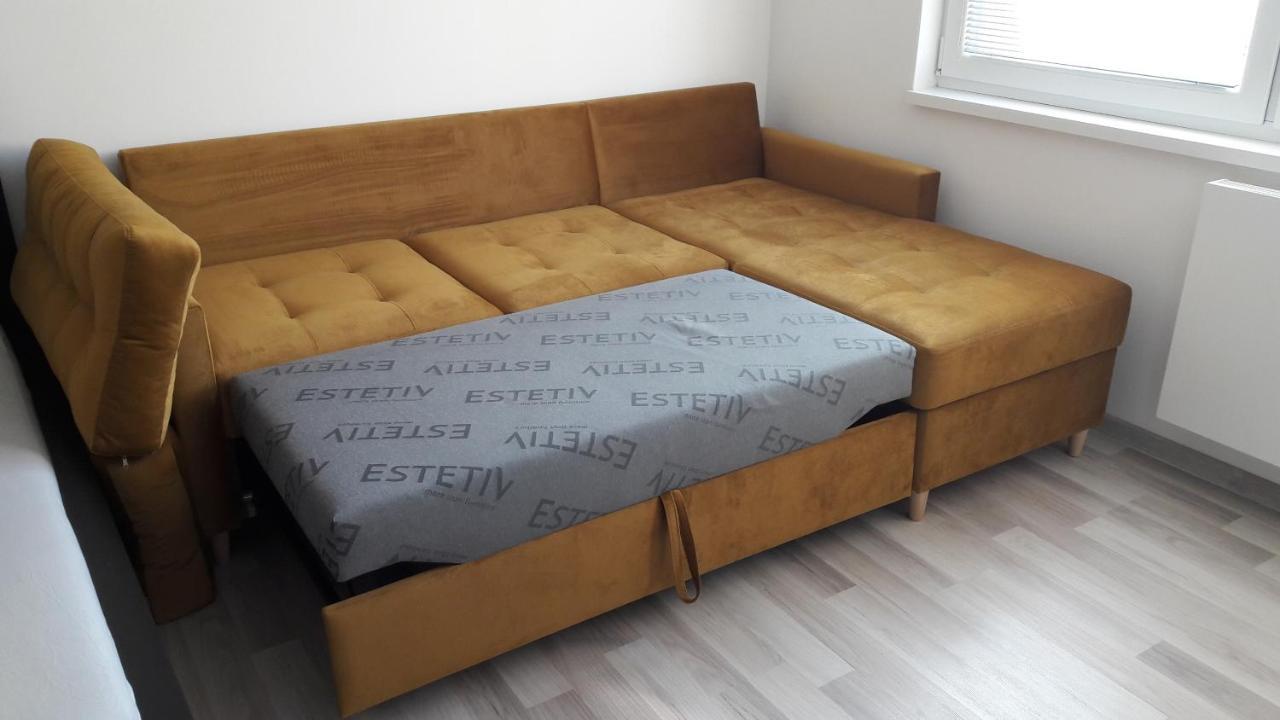 1+1 Znojmo Apartment ภายนอก รูปภาพ